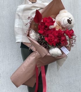 Russian style bouquet, Valentine’s Day, Roses freedom, Bear, Love story.